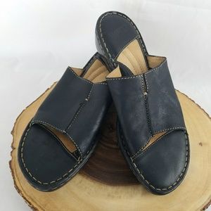 Born black slides slight wedge heel 10